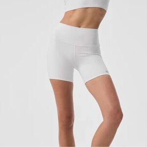 NWOT ALO Yoga 5" Airbrush High-Waist Biker Short size M